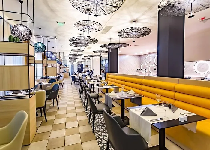 Royal Barcelo G404 Sunny